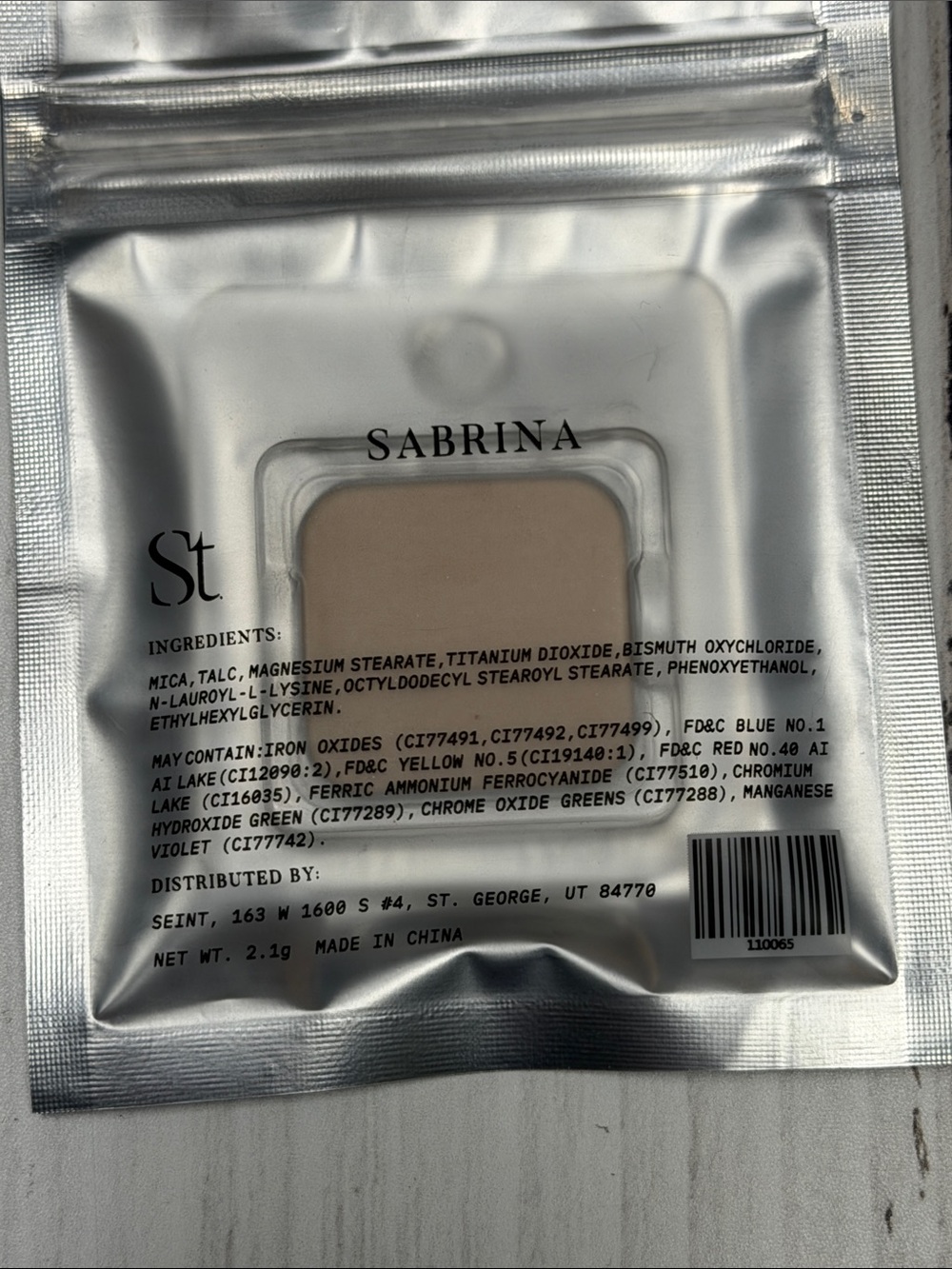 Seint Sabrina Pressed Powder Compact - Neutral Beige